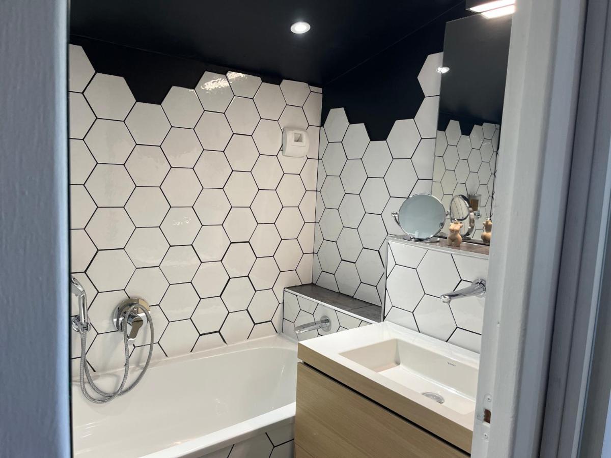 Gîte de charme pour couple avec sauna et jacuzzi extérieurs privatifs Peaugres Exterior foto